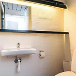 펜션 6 Person In 브로우스트